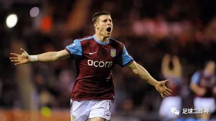 桑乔:从16岁自律到34岁,为出场时间放弃高薪加盟红军,他总被外人所低估