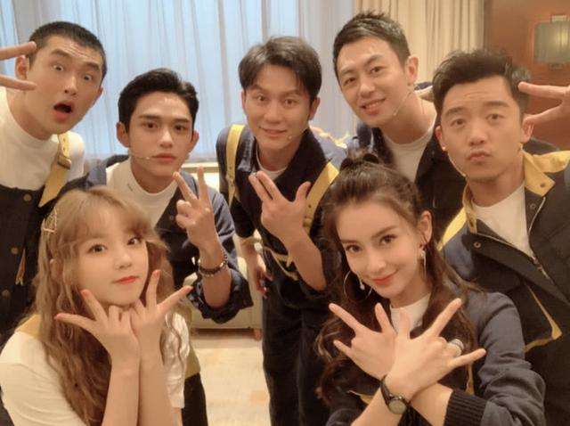 「奔跑吧兄弟」《奔跑吧》官宣常驻阵容,首现六人阵容,42岁的他有望成最大赢家