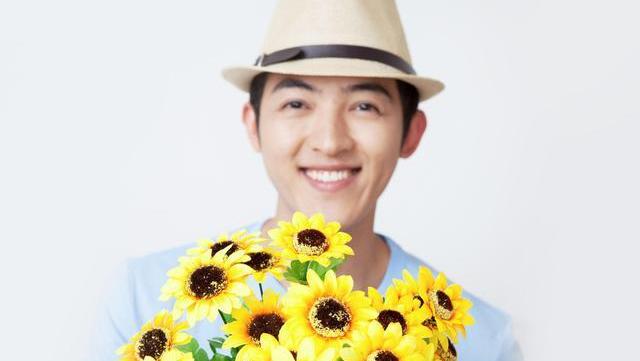 雄性激素|雄性激素即将“枯竭”的男性，四类食物，趁早忌口，可别放任不管