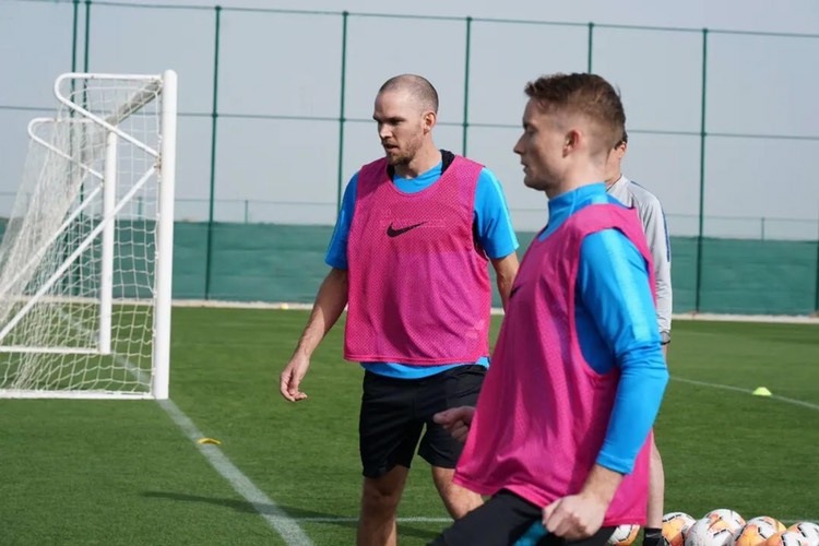 『贝尼特斯』留队不受重用，贝大师再放弃一将，大丹+万金油组大连人铜墙铁壁