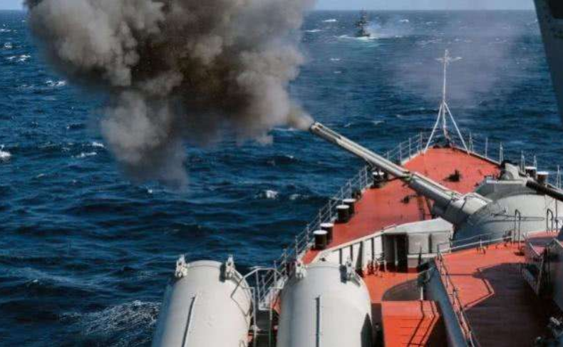 『美军』美军司令发来战书，不惜在海峡决一死战，英法提醒：必败无疑