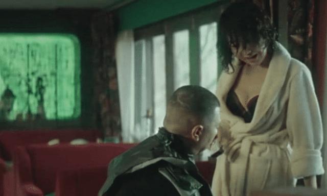 老炮儿|因尺度太大无人接拍，冯小刚找她来救场，把成熟风情演到极致