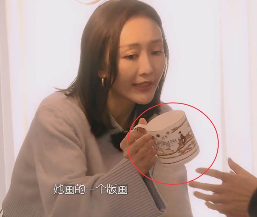 『王鸥』王鸥去黄雅莉家带伴手礼，得知她送了啥礼物，这才是明星送礼标准