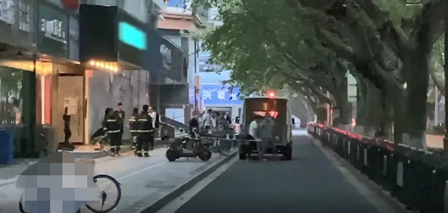 2男1女在主题酒店内身亡