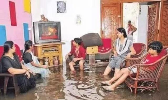 印度|印度人家家都有电视机，你们有吗？我国一句话他们就不说话了