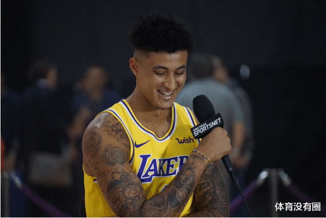 达米恩·利拉德：不敢想象！利拉德联手詹眉组3巨头，这阵容湖人夺冠跟玩儿似的