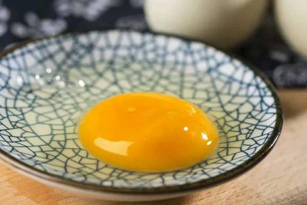 「降血压」降血压的4种食物，芹菜只排第三，排第一的却很少人吃！