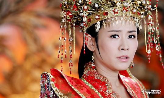 花不弃|十位女演员扮嫩的古装角色，是画面太尴尬还是毫无违和感？