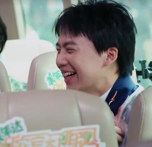 杨幂|杨幂太现实，介绍郭麒麟和大张伟时两幅面孔，瞧不起谁呢？