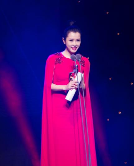 王全安|她和王全安同居12年，怀孕3月惨遭抛弃，今身价40亿令人艳羡