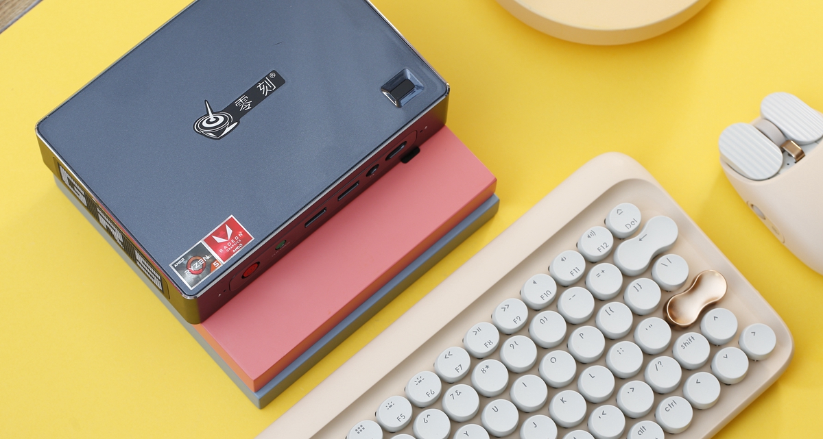 微单|零刻GTR，比iPad小一半，锐龙5+NAS硬刚ITX小钢炮