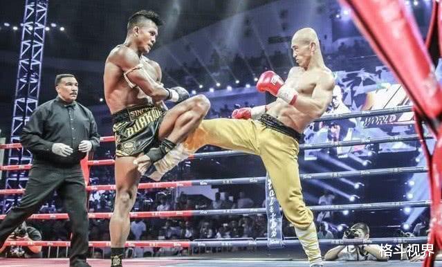 「」刘二狗疯了苦练“绝世神功”,一龙一巴掌直接打成“猪头”