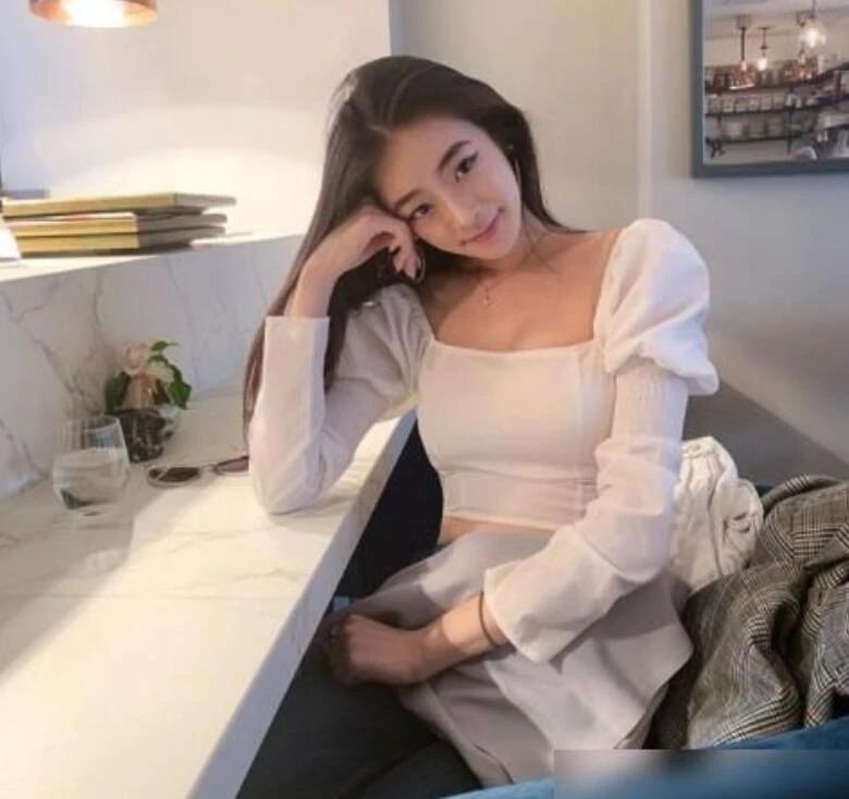 陈桢怡|2020年港姐亚军陈桢怡,身材高挑迷人,曾是“夜蒲”常客