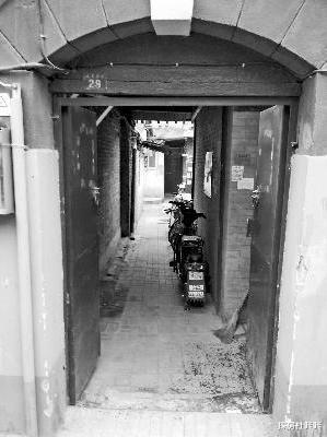 为什么房价一直“居高不下”呢？专家犀利直言，原因很简单