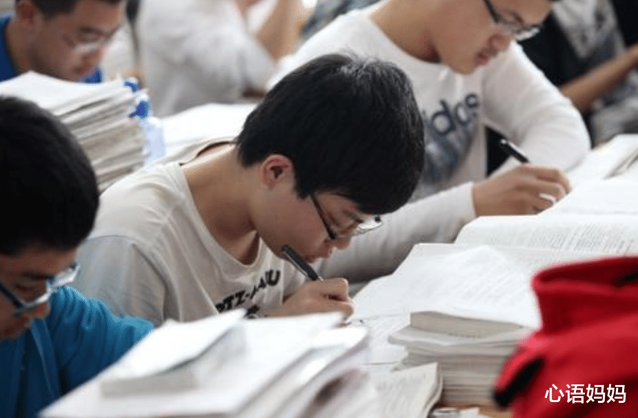 物理|高中学科难度系数排行榜，物理无缘前3，首榜竟不是数学