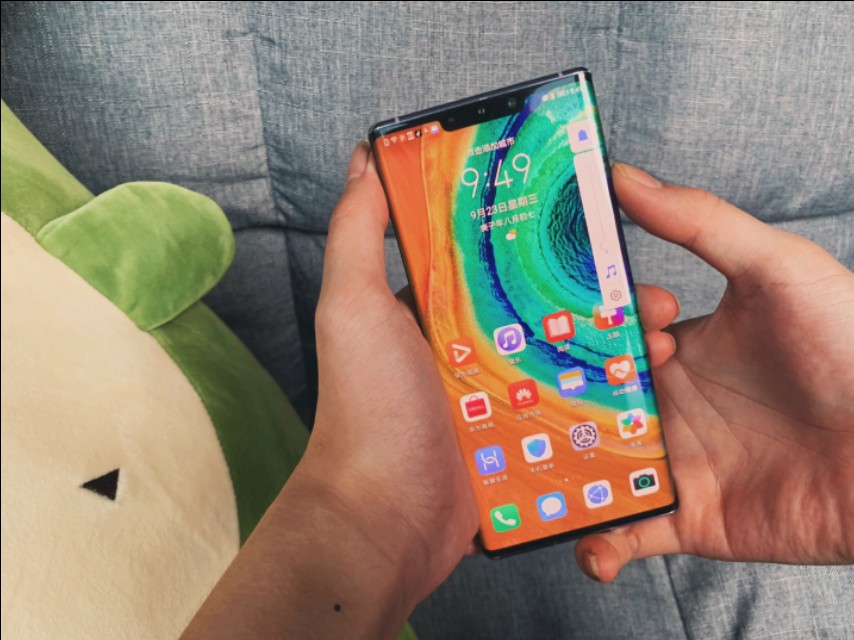 华为mate30|曾被“捧上天”的华为Mate30Pro为什么突然又火了？原因太过现实