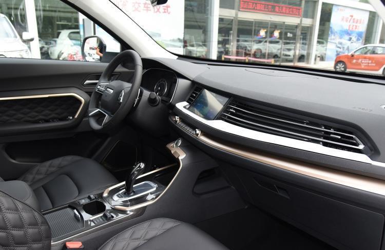 吉利博越|11万左右怎么选？吉利博越、哈弗H6值得入手吗？看完你就明白了