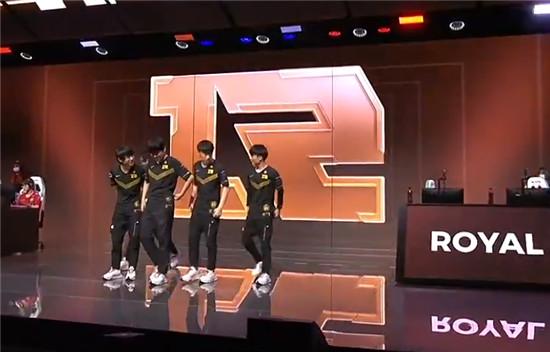 edg战队|领先RNG六千还有火龙魂，EDG经典式被翻盘！阿布怒喷指挥太要命了