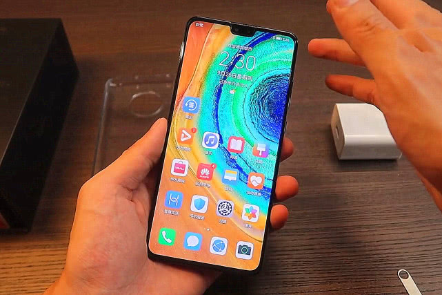 #华为mate30#从此告别市场?华为Mate30价格再次刷新,或要彻底说再见!