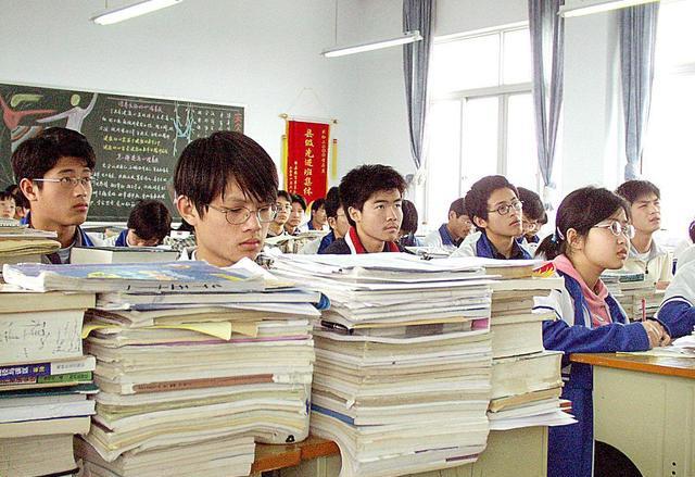 大学|高考复读生还能报考警校，年龄符合相关要求即可