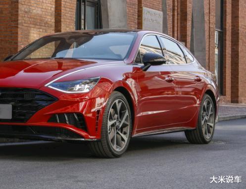 现代索纳塔|7月刚上市已迷倒一片，堪称最美合资车，长近5米，仅16万比奥迪A4更有面子