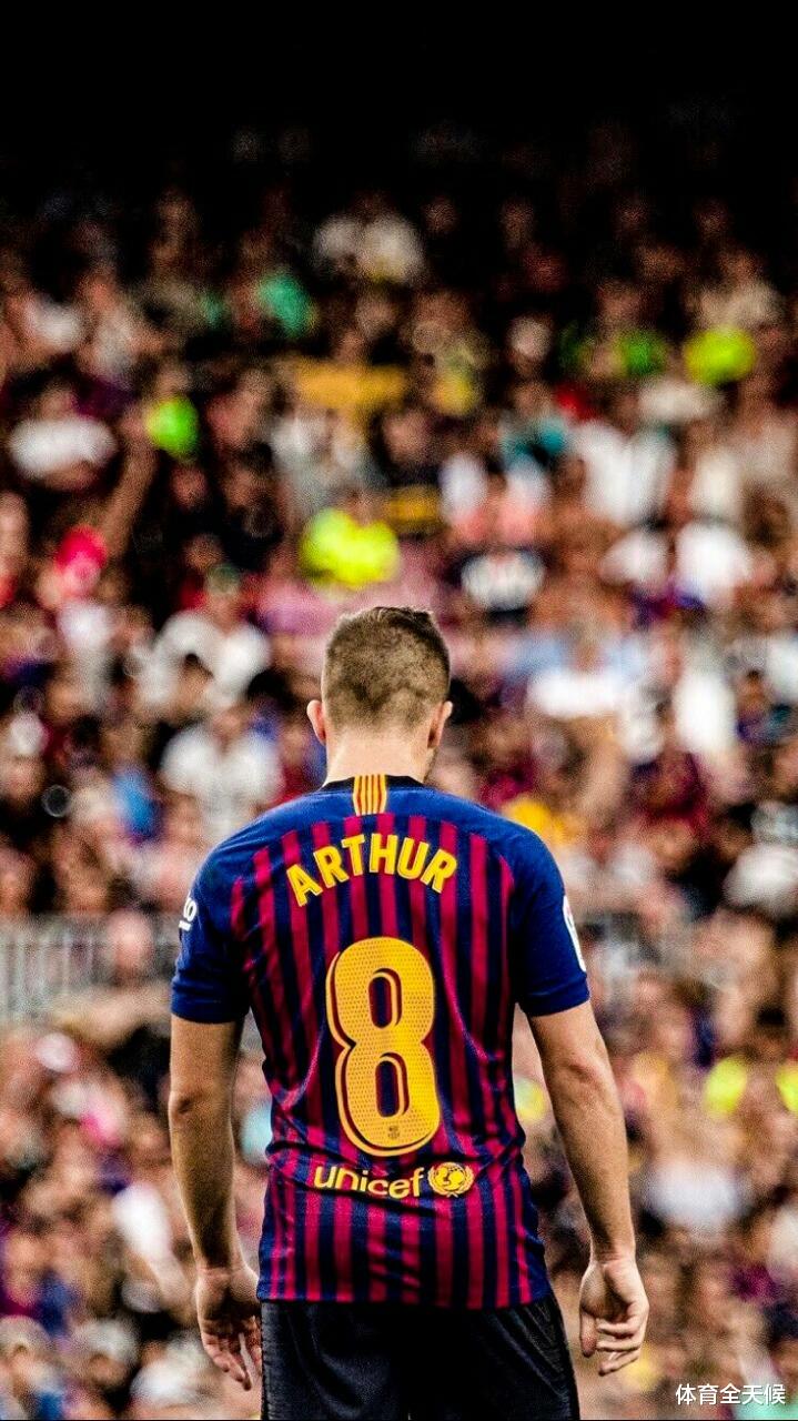 【尤文图斯】引援太精准!尤文拿下高中锋,C罗这下舒服了