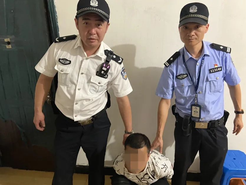 杭州公安|谁敢叫“白衬衣”一起出警？二级高级警长默默系上武装带……还把在逃人员抓了回来！