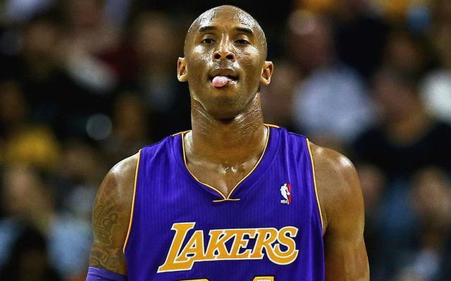 艾弗森@科比新秀年场均7分2篮板，同期状元艾弗森和榜眼探花什么数据？