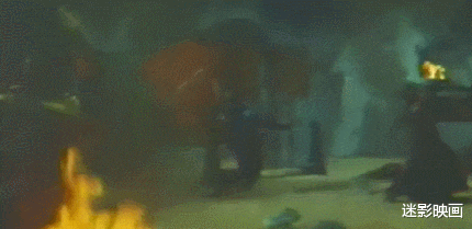 李小龙|李小龙阴间大战007与吸血鬼教父,从未见过如此沙雕的功夫片!