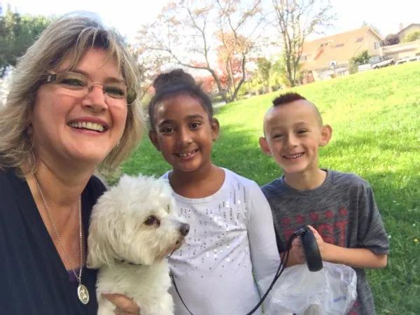 ##爱犬送去美容,老公却接回来另一只,门一开老婆傻眼:这谁家的狗