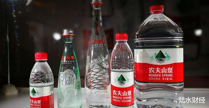 中國瓶裝水之王，力壓怡寶、娃哈哈，一年賺走240億-圖3