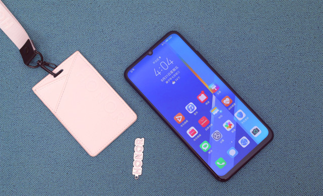 荣耀|本是难得的大屏5G手机，现在顶配版开始降价，却依旧少有人问津！