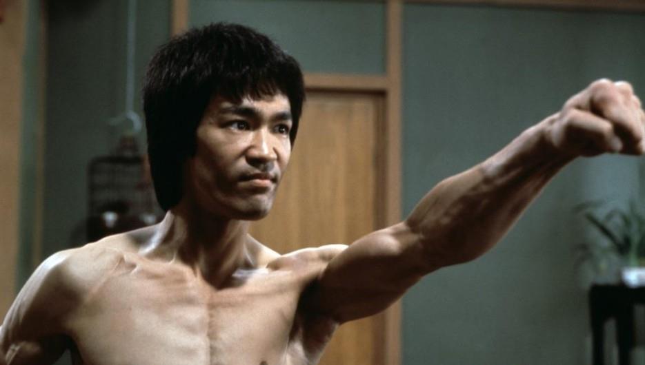 【成龙】刘德华真名叫刘福荣，成龙真名叫房仕龙，周星驰最让人无奈！