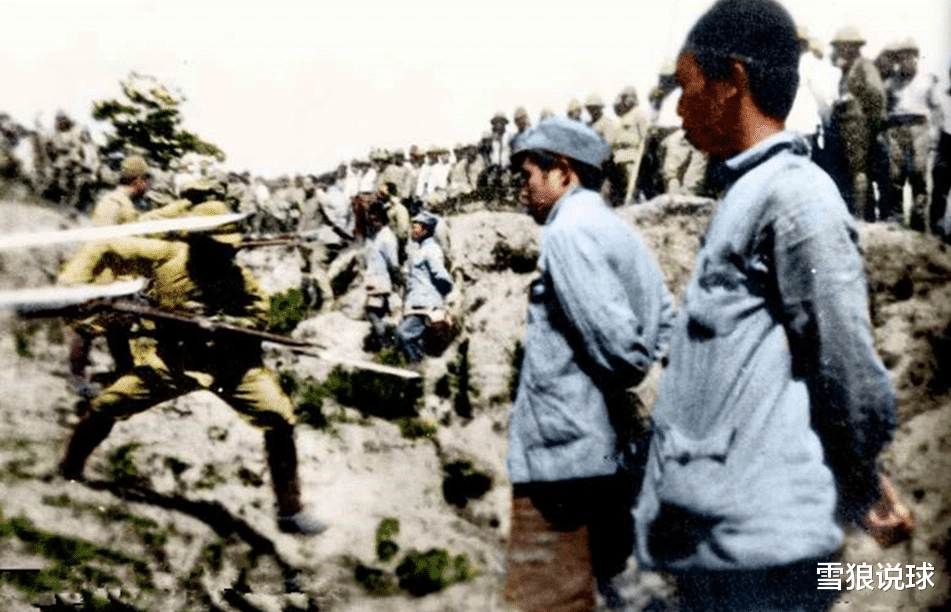 护士|镜头下真实的日本鬼子：新兵拿人当活靶子，图1被捕的女护士满脸惊恐