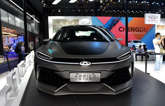 本田凌派|奇瑞甩出王炸：新艾瑞泽比思域帅气，预售7万，1.5T+6AT真霸气！