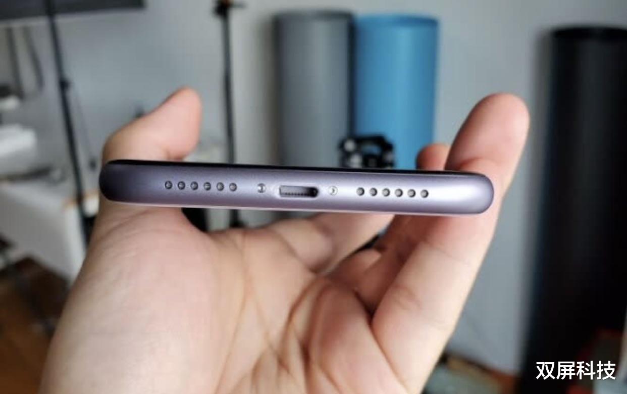 苹果▲iPhone 11降价900元，重新沦为“市场宠物”，有3个原因！