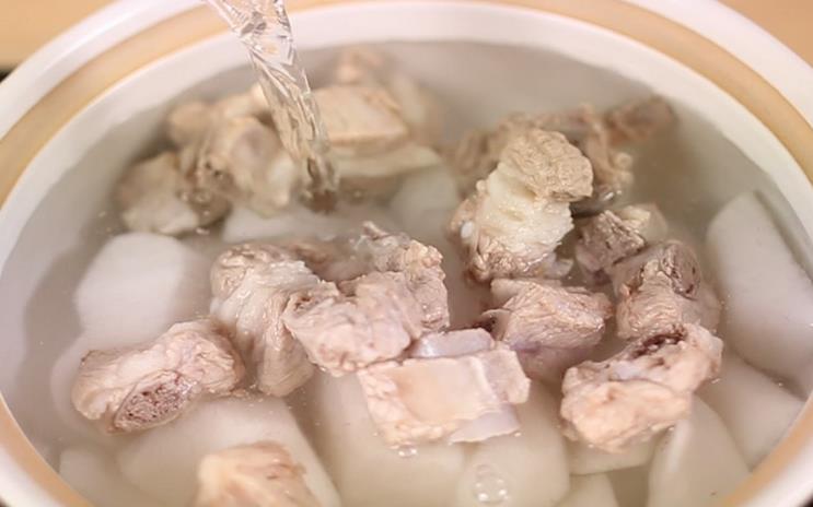 「排骨」6种好喝不腻的滋补汤，营养不上火