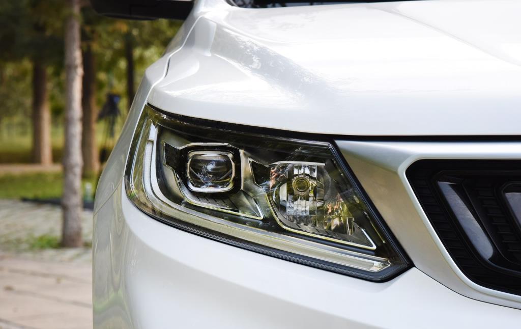 吉利远景|吉利再添“平民SUV”气场不输探岳,搭载1.4T引擎+CVT,不足9万!