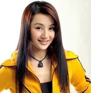 曹颖|2009年,曹颖“下嫁”王斑,2年后刚出月子就被王斑“赶”出家门