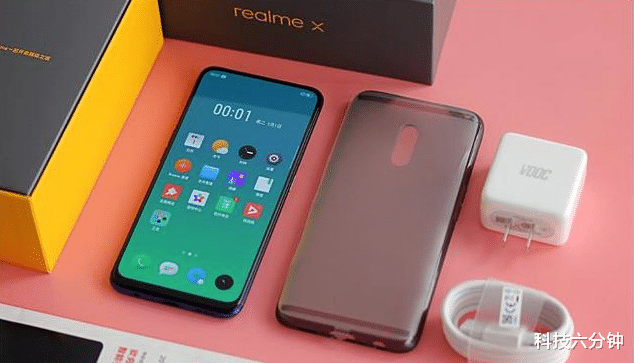 目前最值得入手的三款真全面屏手机！颜值逆天，比挖孔屏更舒服