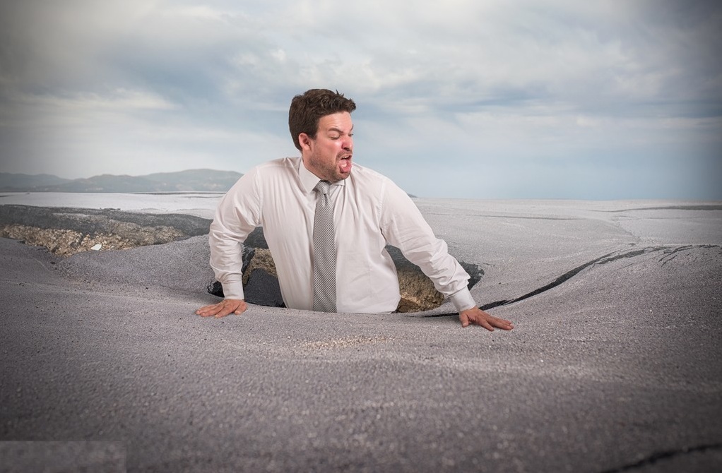 「」30几岁的人了，职场这三种事情你还向领导汇报吗？谁汇报谁倒霉