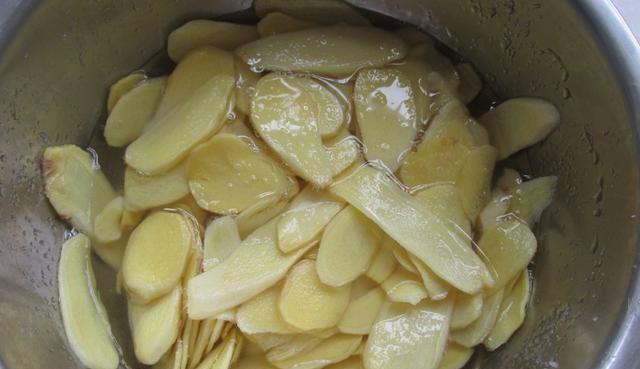 娃娃菜|白酒的解药是浓茶？大错特错，每家都有，喝酒前吃不易醉还护肝