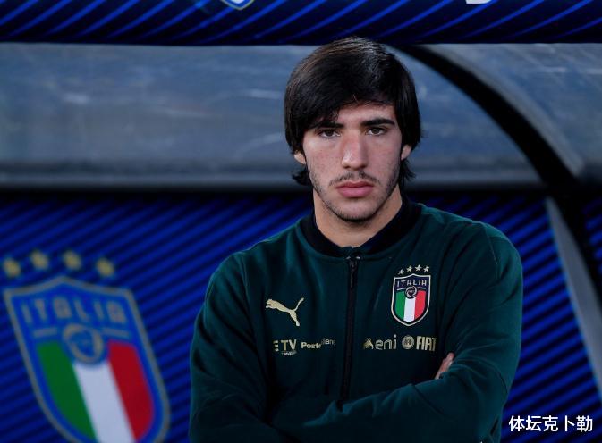 『国际米兰』来自奶奶的助攻!国米距离今夏头号目标再进一步,家人已下死命令