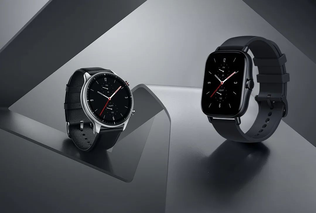 日产GT-R|智能手表也能无边界 3D 玻璃设计?我被惊到了