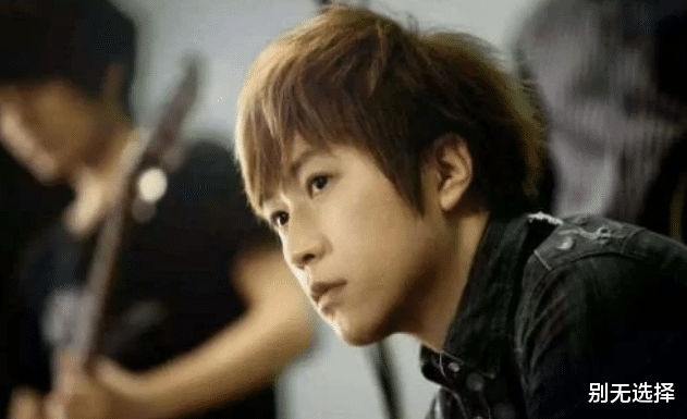 曾志伟|有“黑帮背景”的5位明星，第二位成了继承人，曾志伟因嘲笑第4位被打！