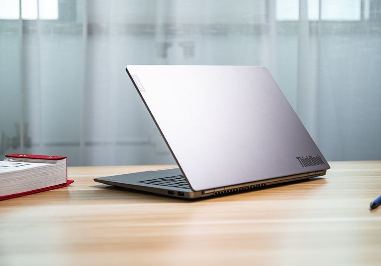 英特尔|YOGA将搭载90Hz屏幕,Thinkbook可真香!