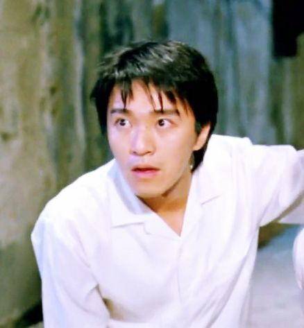 洪金宝|香港演艺圈“地位最高”的4人，成龙没上榜，洪金宝也仅能排末尾！