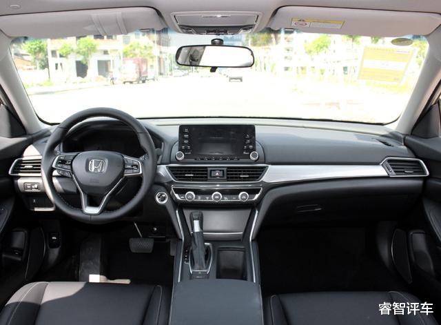 本田雅阁|本田英诗派：我真尽力了，比雅阁豪华仅售15万，大家为啥都买雅阁