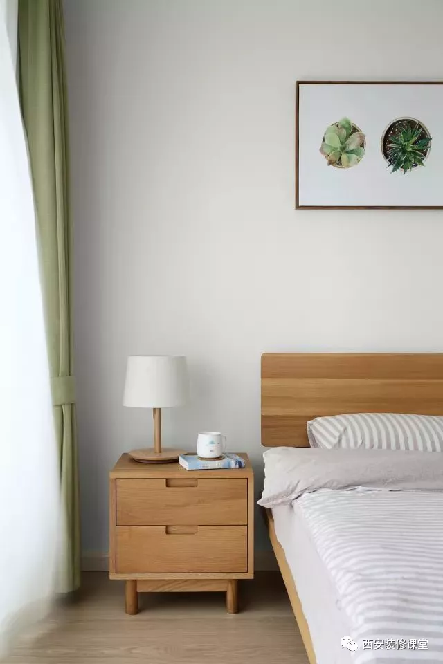 实木地板|100㎡三居老房无地暖，大白墙与木地板装出豪宅范