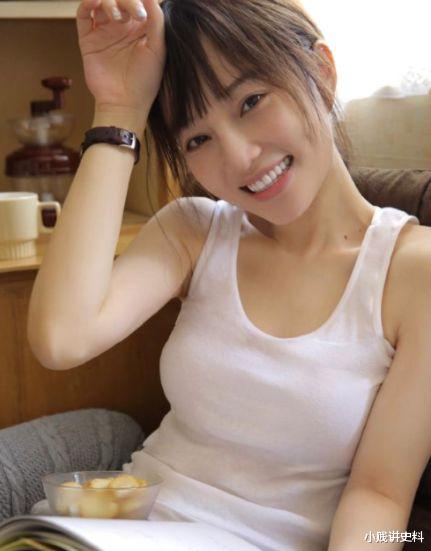 「王心凌」被玻尿酸“毁掉”的女明星！李小璐不自然，王心凌不能笑，而她让人怀疑眼睛
